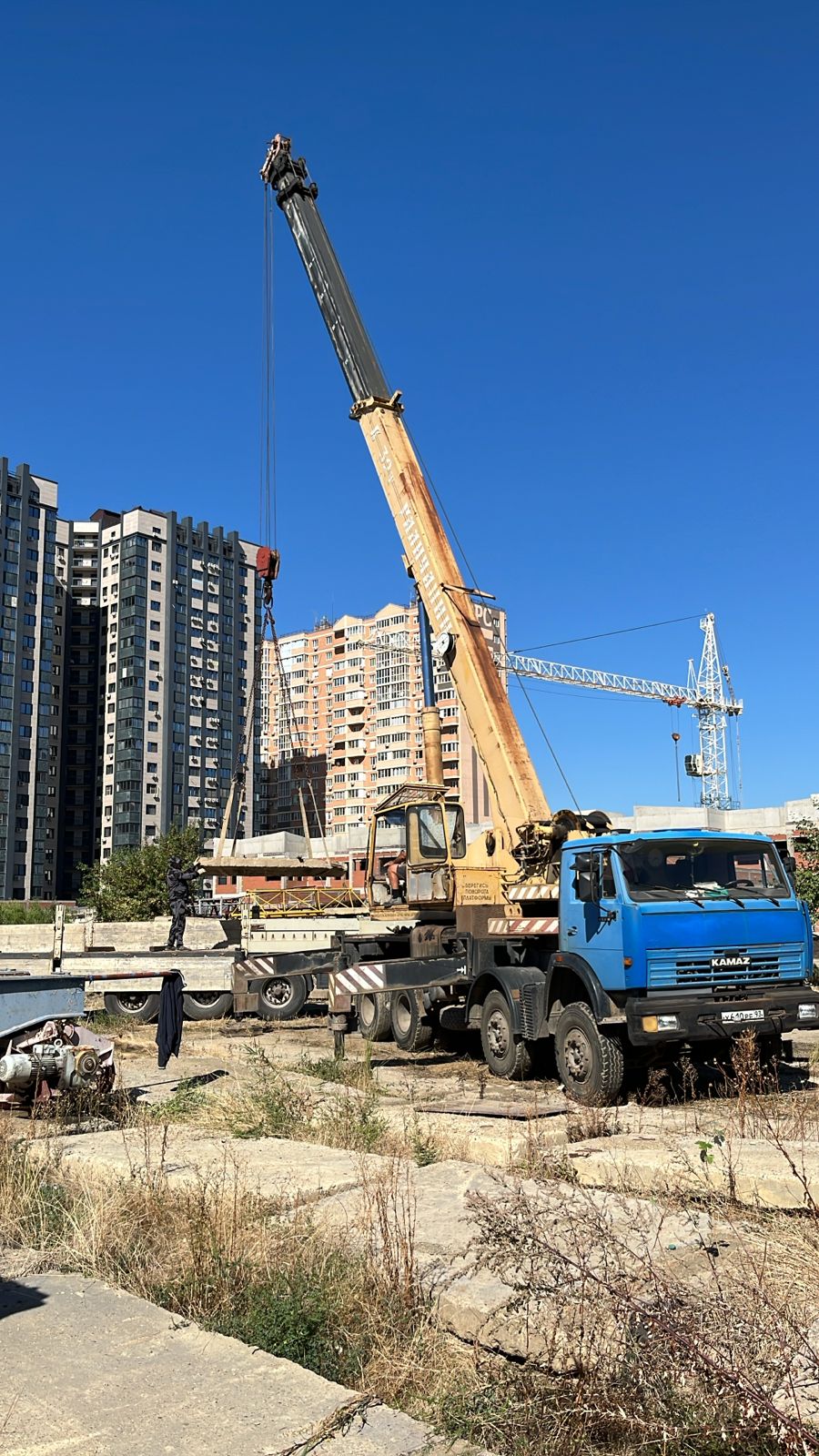 Автокран на объекте
